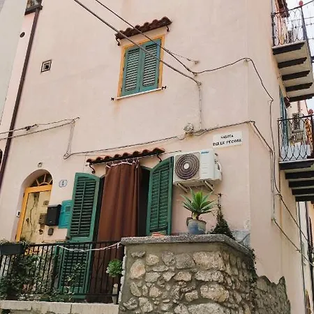 아파트 The Artist's House 체팔루