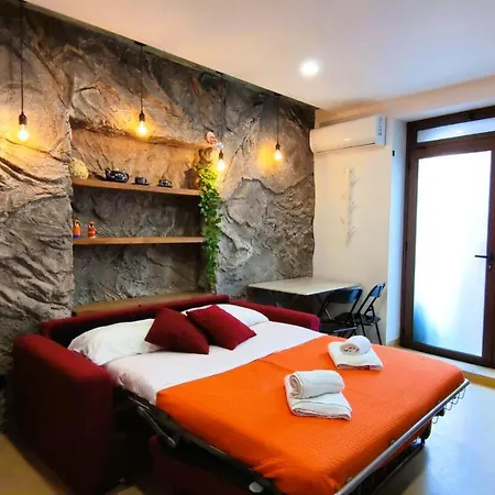 The Artist's House Apartment *